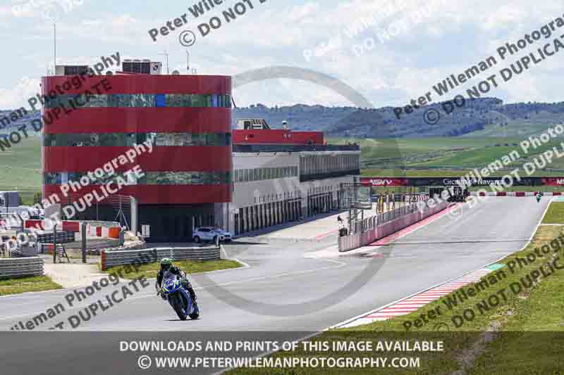 cadwell no limits trackday;cadwell park;cadwell park photographs;cadwell trackday photographs;enduro digital images;event digital images;eventdigitalimages;navarra;no limits trackdays;peter wileman photography;racing digital images;trackday digital images;trackday photos
